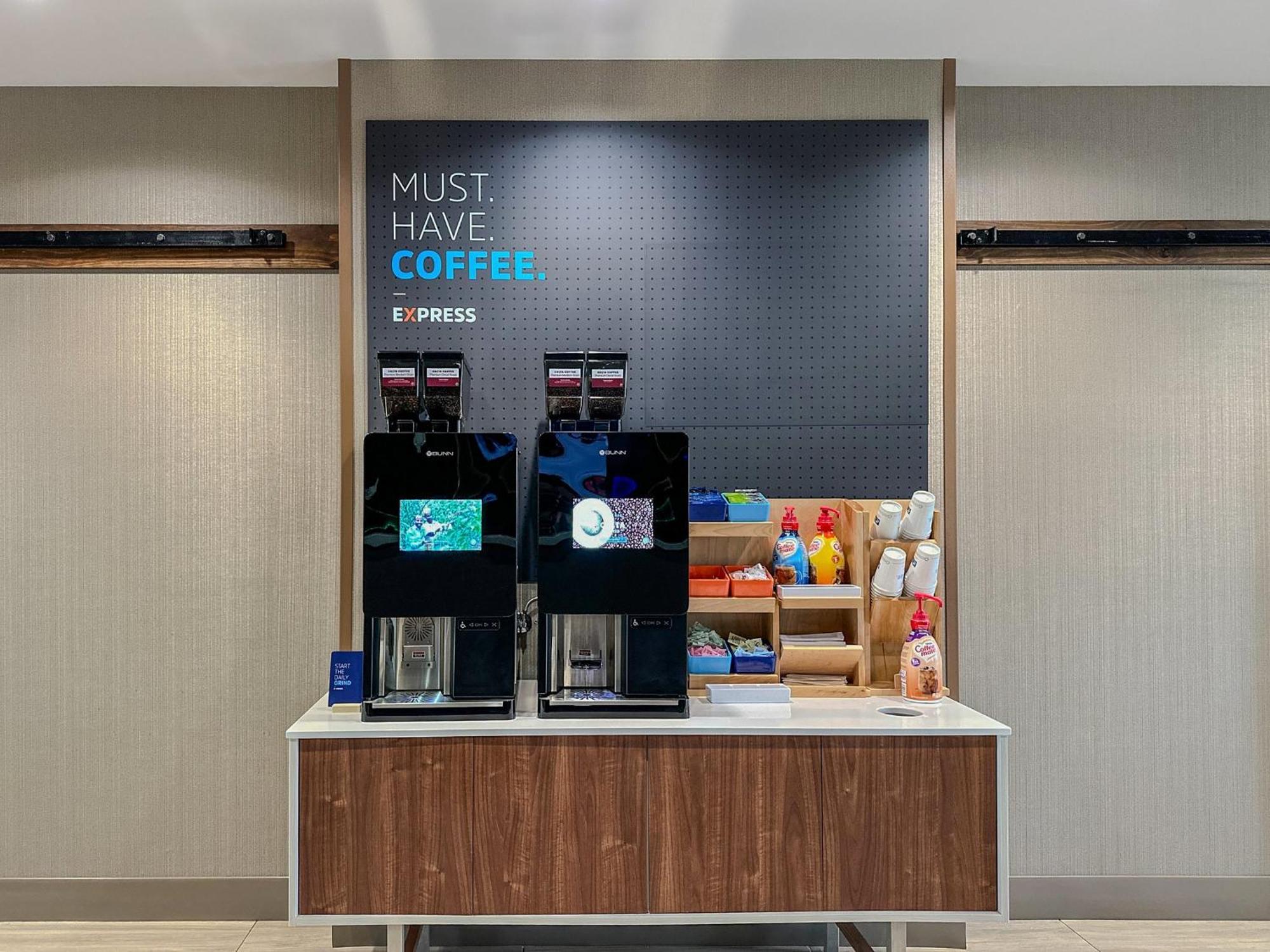 Holiday Inn Express Vancouver North By Ihg Exterior foto