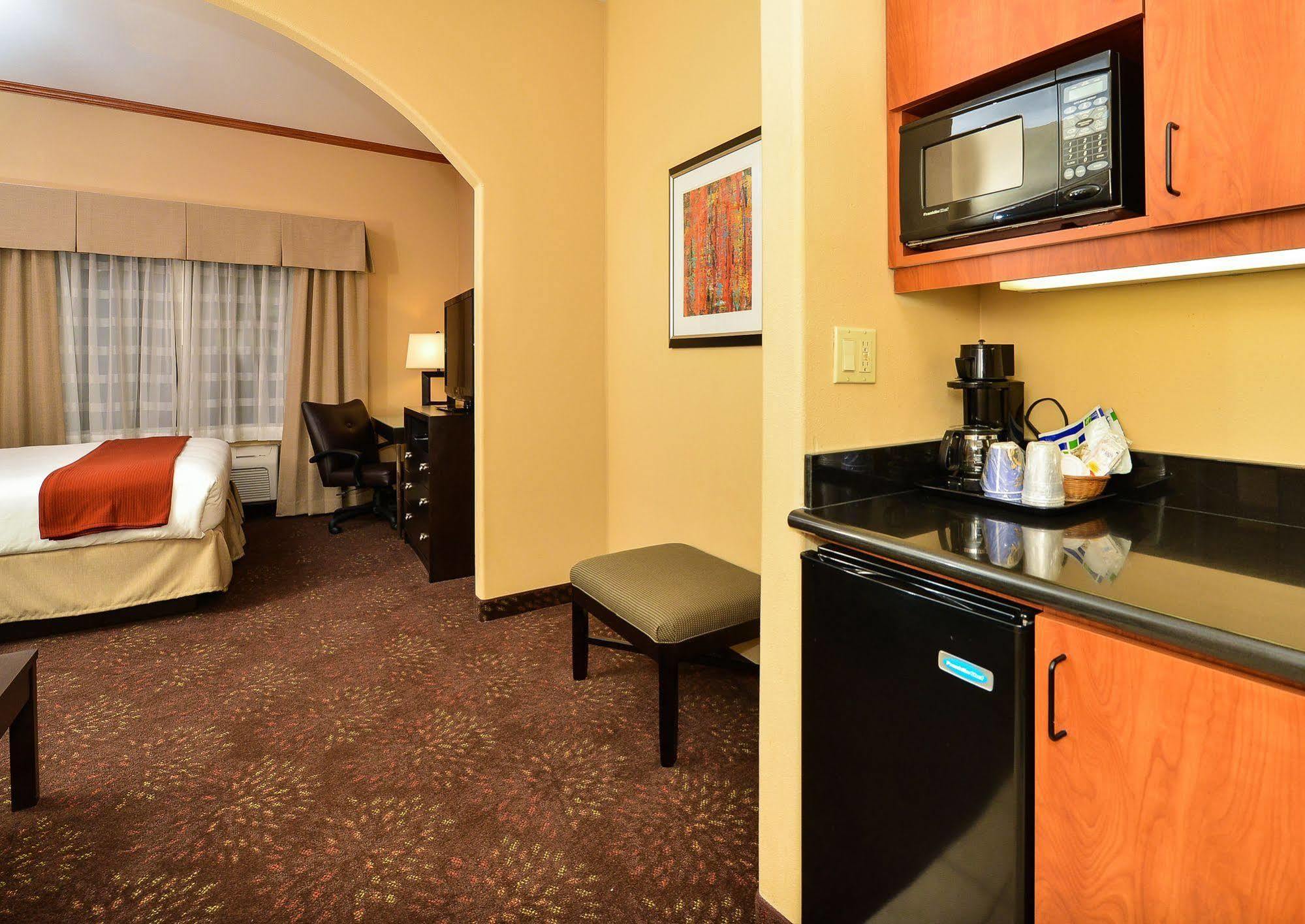 Holiday Inn Express Vancouver North By Ihg Exterior foto